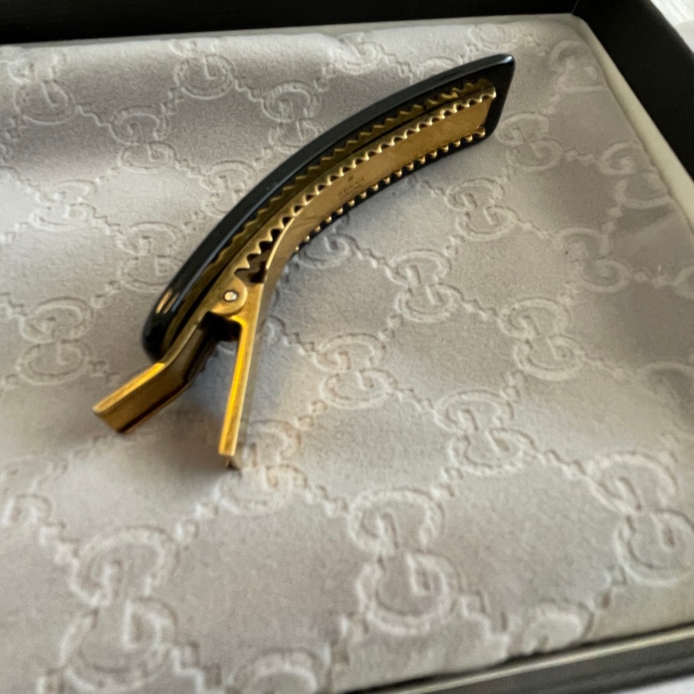 GUCCI Logo Crystal Hair Clip! Brand New! 100% Authentic! - Picture 7 of 14